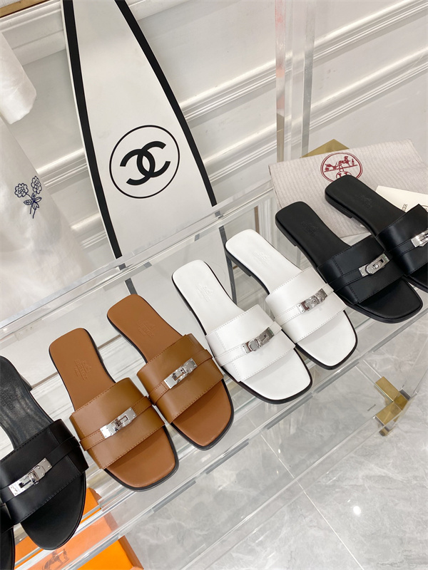 H Slipper