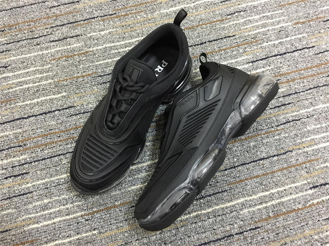 Prada Sneaker 34