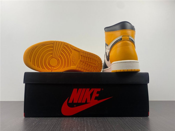 Jordan1 Retro high OG  555088-711