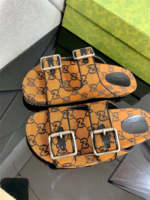 Gocci Slipper