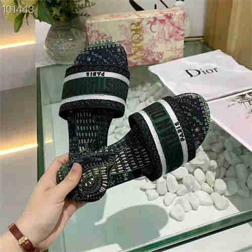 Dio Slipper