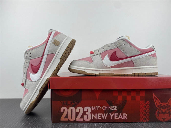 Nike Dunk Low SE DO9457-110