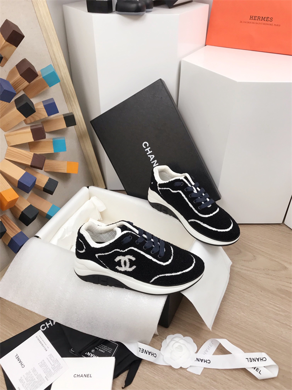 Chanal Sneakers