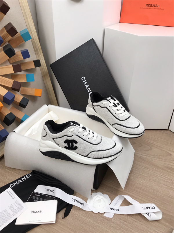 Chanal Sneakers