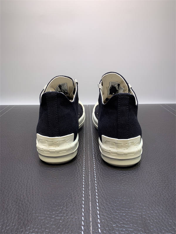 RI*K OWENS SNEAKERS