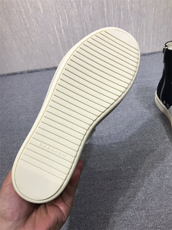 RI*K OWENS SNEAKERS