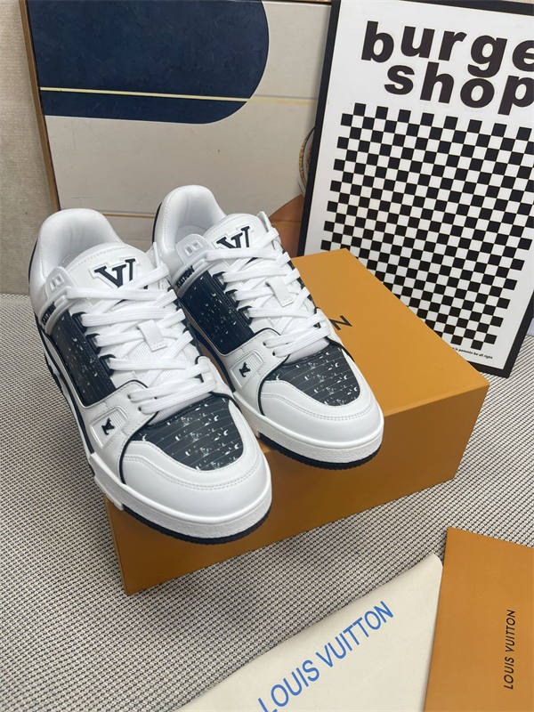 LV009