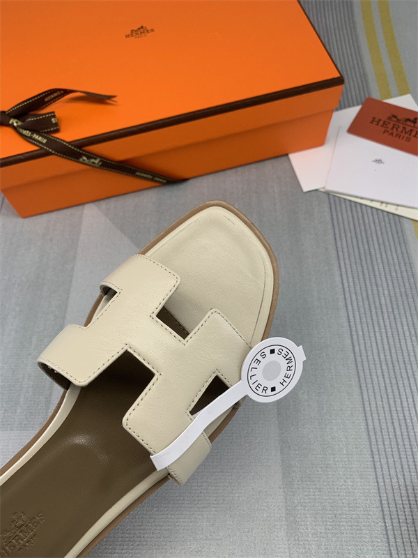 H Slipper