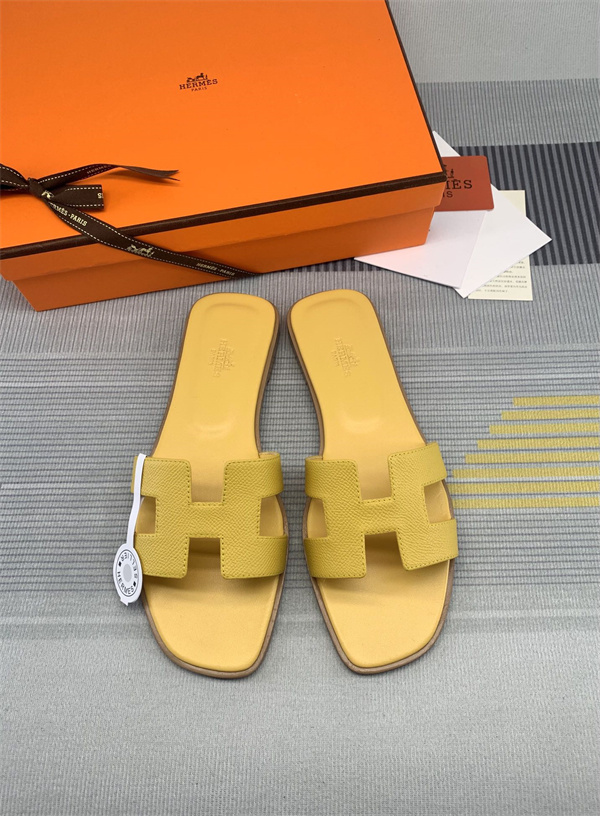 H Slipper