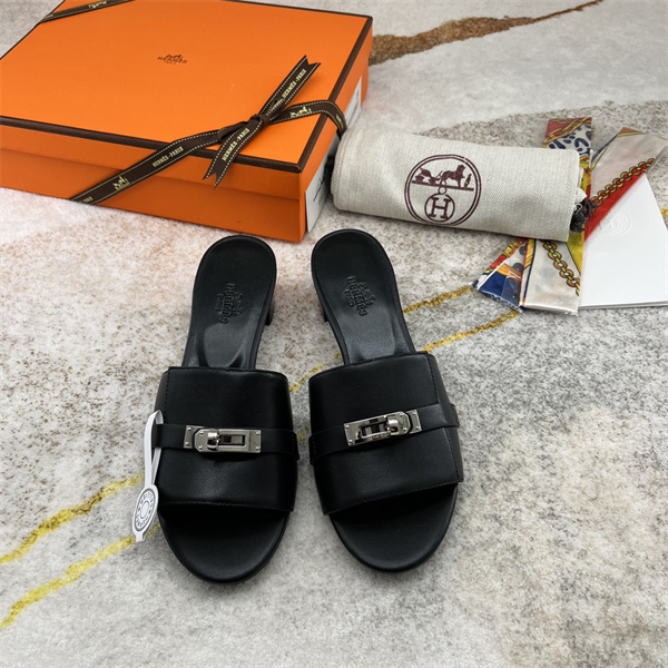 H Slipper