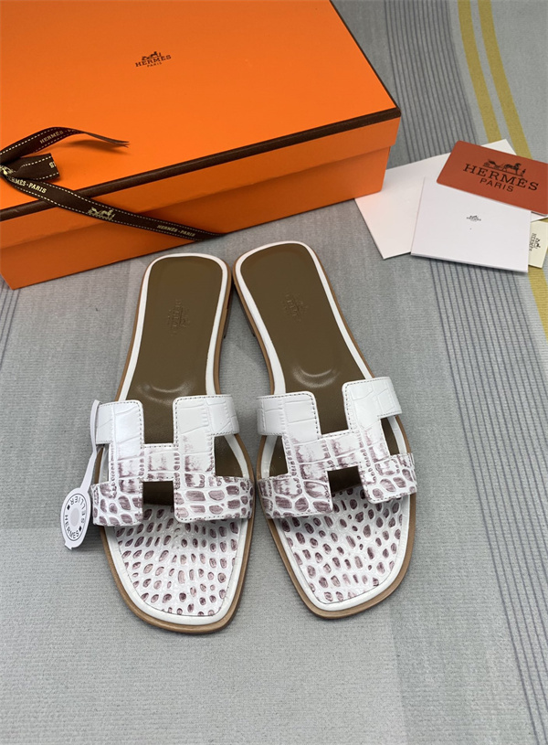 H Slipper