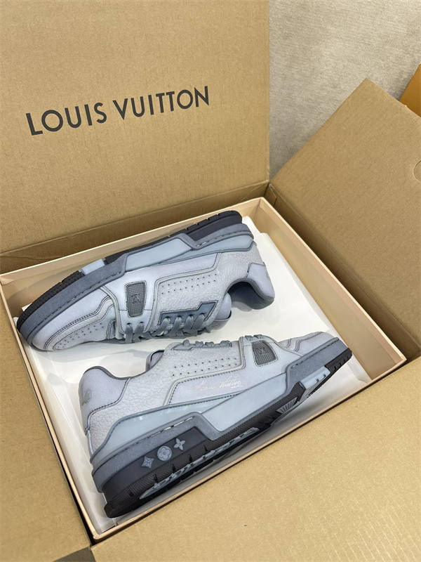 LV156