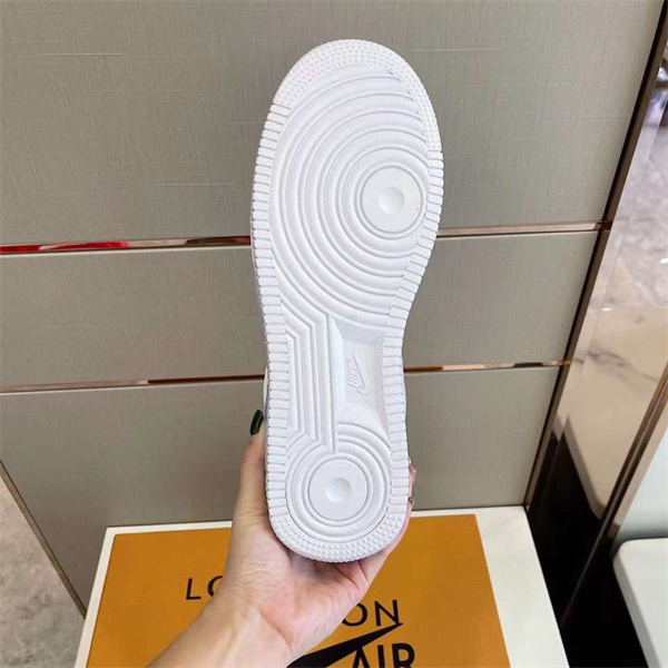 LV x Nike Sneaker