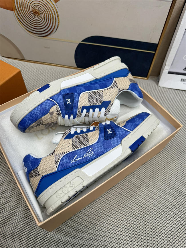 Lv Trainer