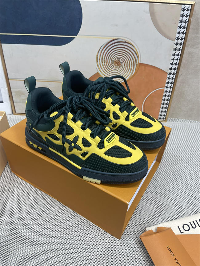 Lv Trainer Sneaker 29