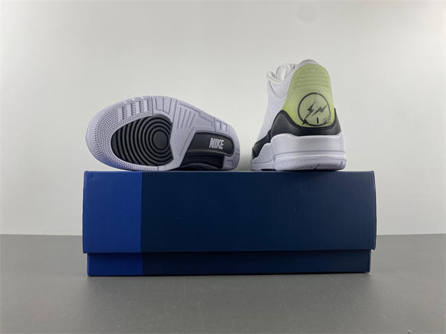Air Jordan 3 Retro Fragment DA3595-100