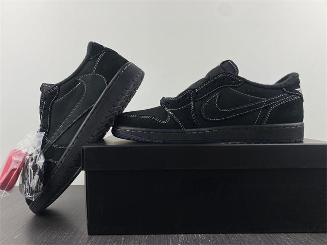 Travis Scott x Air Jordan 1 Low OG DM7866-001