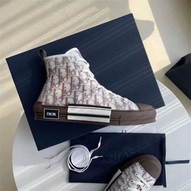 D*or B23 High Top