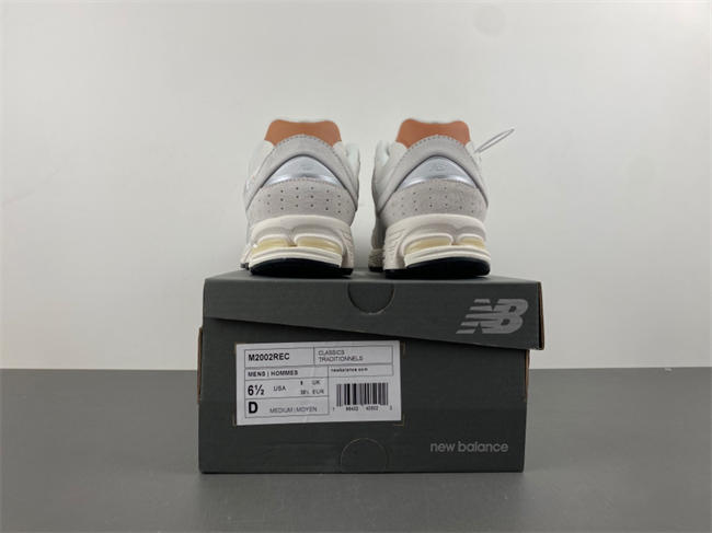 new balance NB 2002
