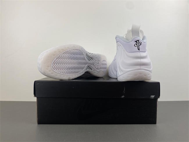 Nike Air Foamposite One “Triple White”