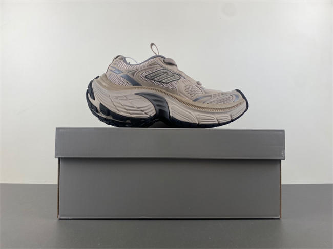 Balenciaga 911
